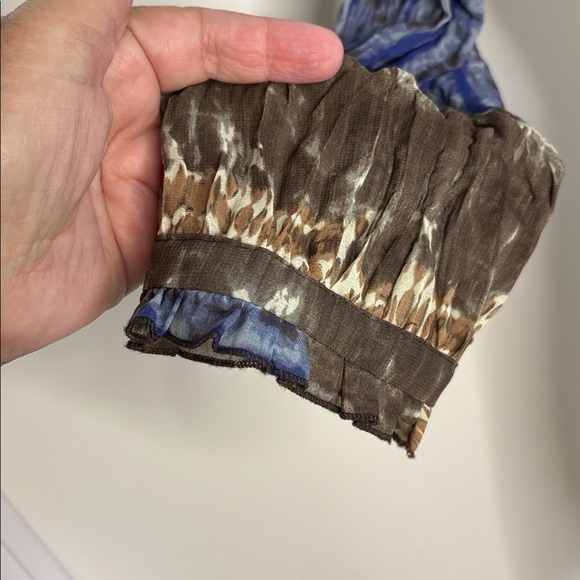 New Directions Blue and Brown Ruffle V Neck Blouse with Elastic Waist. Medium - Picture 3 of 12